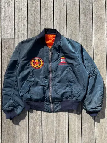 ALPHA Industries MA-1 플라이트 재킷 L