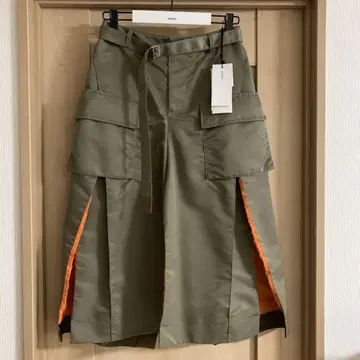 택 포함 새상품 sacai 카키 사이드 슬릿 롱 스커트