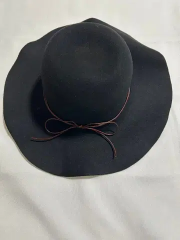 [ 새상품급 ] Elena Sottini 블랙 울 햇 57.5cm