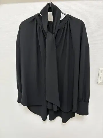 KANAKO CLOSET 타이 블라우스 블랙
