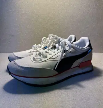 Puma 러닝화 화이트/블랙/레드