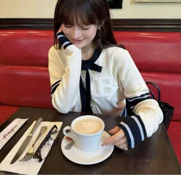 bibiy. B. CLUB TIE CARDIGAN 새상품 한정 컬러