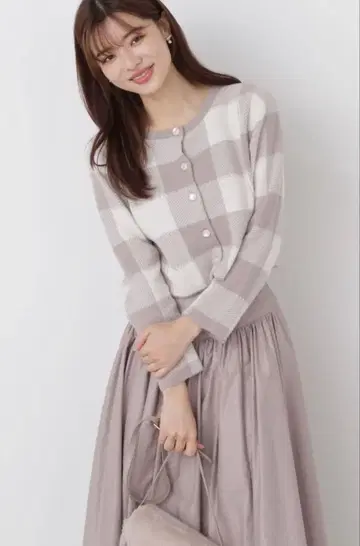 새상품급 PROPORTION 페더 체크 니트 가디건 모카 브라운