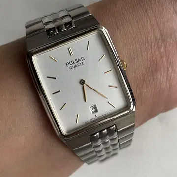 PULSAR 손목시계