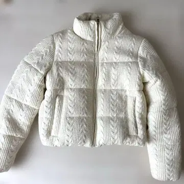 완판템 ZARA 도트 무늬 퀼팅 아노락 다운 화이트 S