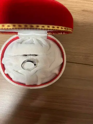 플라티나 다이아몬드 반지 쥬얼리 박스 포함 감정서 포함