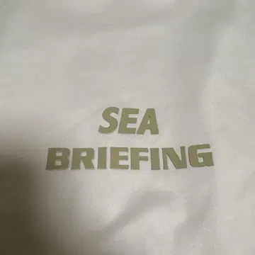 레어! 브리핑 콜라보 모크넥