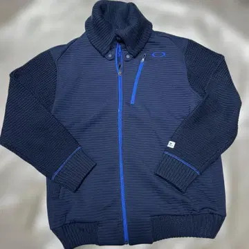 Oakley 네이비 자켓