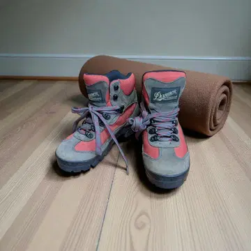 대너 가죽 x 나일론 트레킹 슈즈 5 (약 23.0cm) 등산화