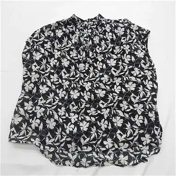 파드칼레 꽃무늬 슬리브리스 블라우스 38 블랙 계열