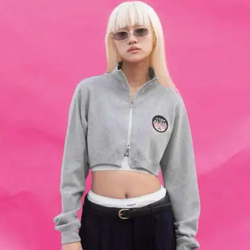 ACLENT 엠블럼 숏 지퍼 니트탑