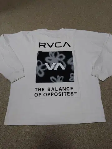 RVCA 루카 화이트 긴팔 티셔츠