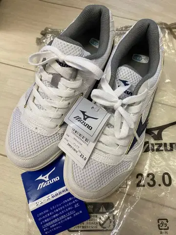 미즈노 스니커즈 23.0cm