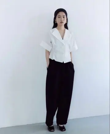 meer. / MAT SATIN RELAX PANTS 블랙