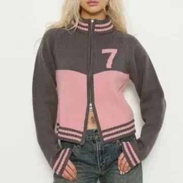 새상품급 LAGUA GEM ZIP UP NUMBER 집업 니트