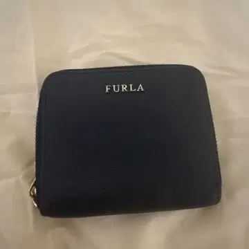[ FURLA ] 네이비 이단 접이식 지갑