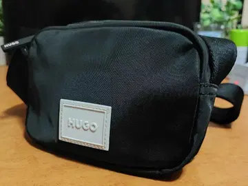 HUGO 나일론 숄더백
