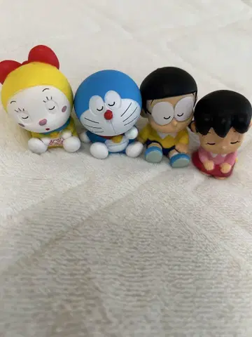 어깨 쿵 도라에몽