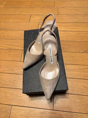 새상품급! 마놀로 블라닉 34.5 베이지