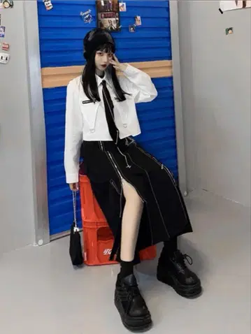 비대칭 지퍼 스커트