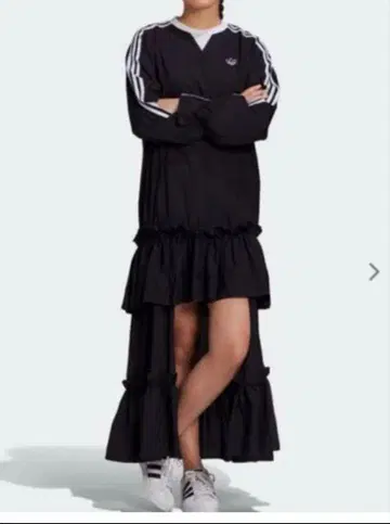 adidas 블랙 롱 원피스 프릴 포함