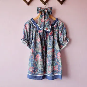 Vintage Paisley Print Top