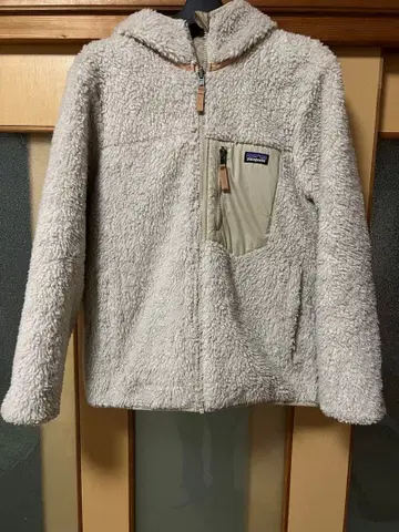 patagonia 플리스 자켓 크림색