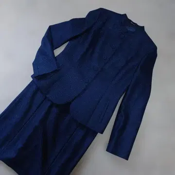 Aquascutum 네이비 정장 세트 자켓과 스커트