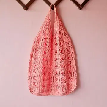 Vintage Pink Crochet Bag