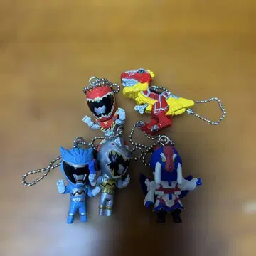 공룡전대 쥬오우쟈 스윙 5종 카부티라 트린 가샤폰