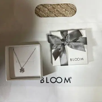 BLOOM 클로버 모티브 목걸이