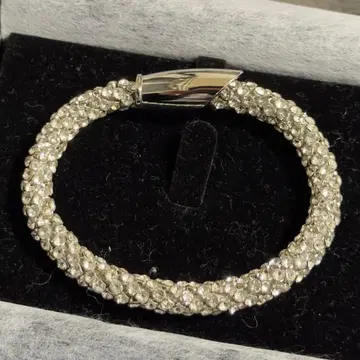 GACKT 착용 팔찌 #luv VARTIX