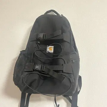 Carhartt 블랙 백팩