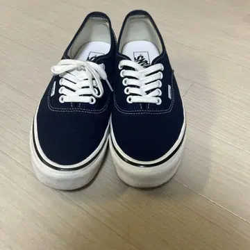 VANS 오센틱 아나하임 팩토리 네이비 44DX