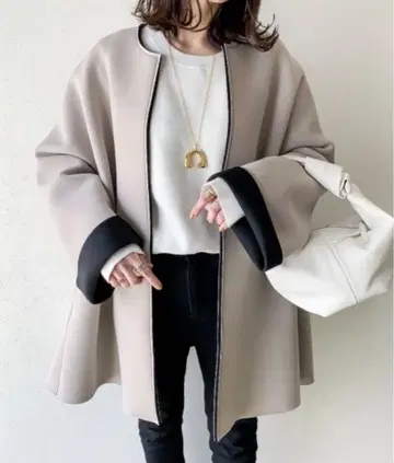 새상품 DOUXARCHIVES 본딩 미들 코트