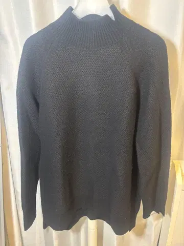 유니클로+J 블랙 케이블 니트 스웨터