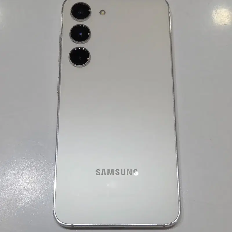갤럭시S23 화이트 37757