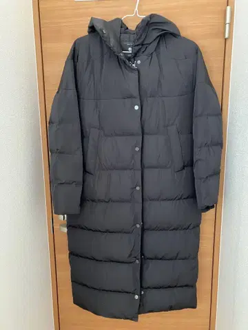 ZARA WOMAN 블랙 롱 다운 자켓