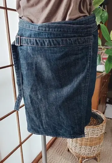 BENETTON 데님 랩스커트