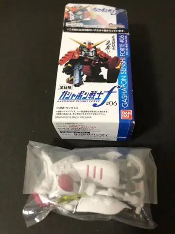 가샤폰 전사f AMX-004 큐베레이