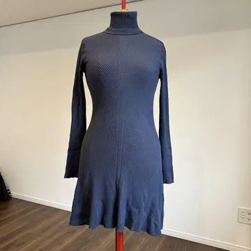 ZARA 자라 네이비 긴팔 터틀넥 원피스