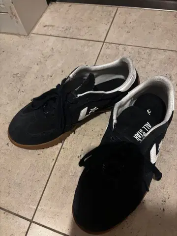 CONVERSE ALL STAR 블랙 스니커즈