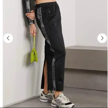 ROTATE 리사이클 쉘 맥시 스커트 로고