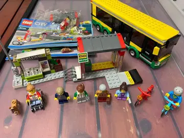 LEGO 레고 60154 버스 정류장
