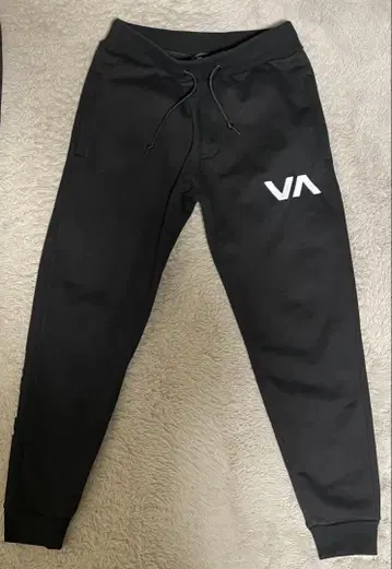 새상품급 RVCA 로고 스웨트 팬츠 블랙 S 사이즈