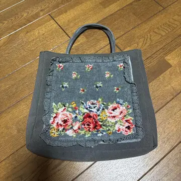 꽃무늬 핸드백