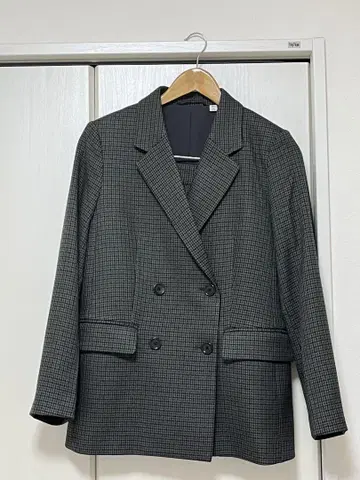 GU 더블 브레스트 체크 자켓, 플리츠 스코트