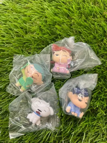 잠버릇이 심하네. 짱구는 못말려(크레용 신짱) 피규어 4개 세트 판매