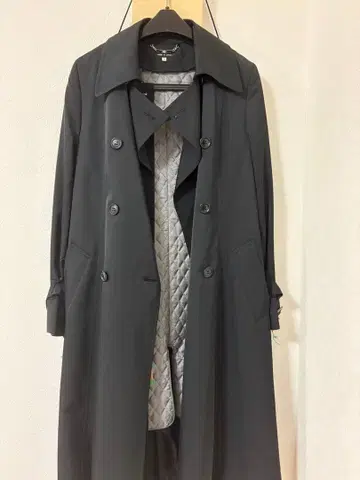 [ INED 이네드 ] 블랙 트렌치코트