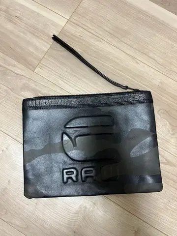 지스타로우 카모 패턴 클러치백